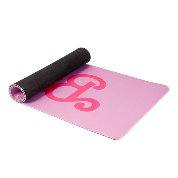 pp13764br-barbie-classic-desk-mat-product-1-800-x-800