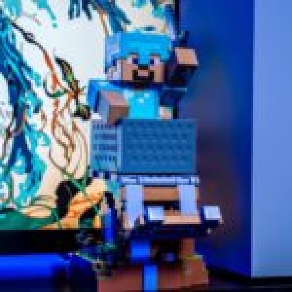 Cable Guys - Minecraft: Steve In Diamond Armour R. - Image 9