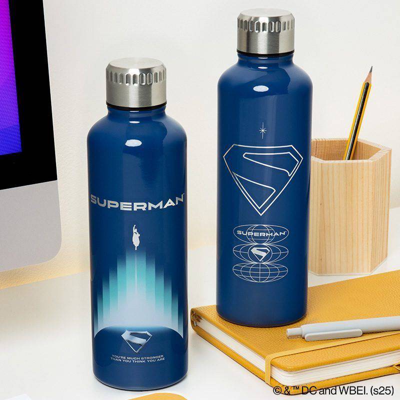 pp14871smt-superman-theatrical-metal-water-bottle-lifestyle-800-x-800
