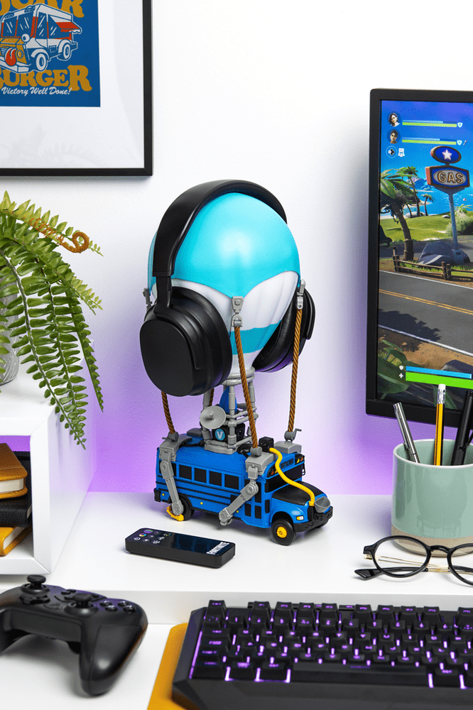 battle-bus-diorama-light-10