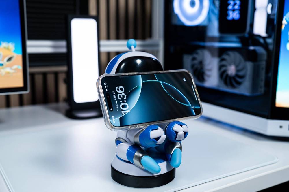 cable-guys-sony-astro-bot-controller-phone-holder-2-