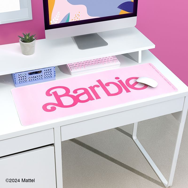 pp13764br-barbie-classic-desk-mat-lifestyle-800-x-800-0