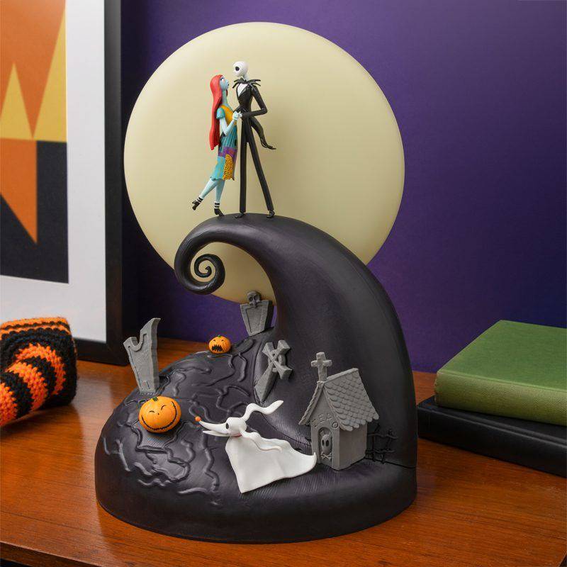 pp14433nbc-nightmare-before-christmas-diorama-light-lifestyle-800-x-800