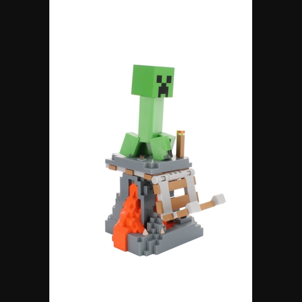 exg-minecraft-creeper-rest-shelf-down-front-right-hr-website-optimised-0