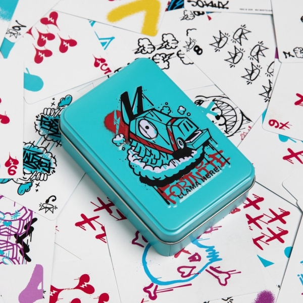 pp14531fo-fortnite-playing-cards-in-a-tin-lifestyle-2-square